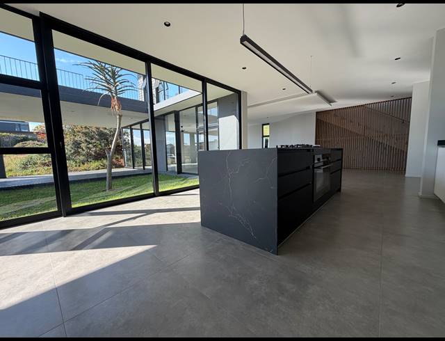 4 BEDROOM HOUSE FOR SALE IN SEATON ESTATE